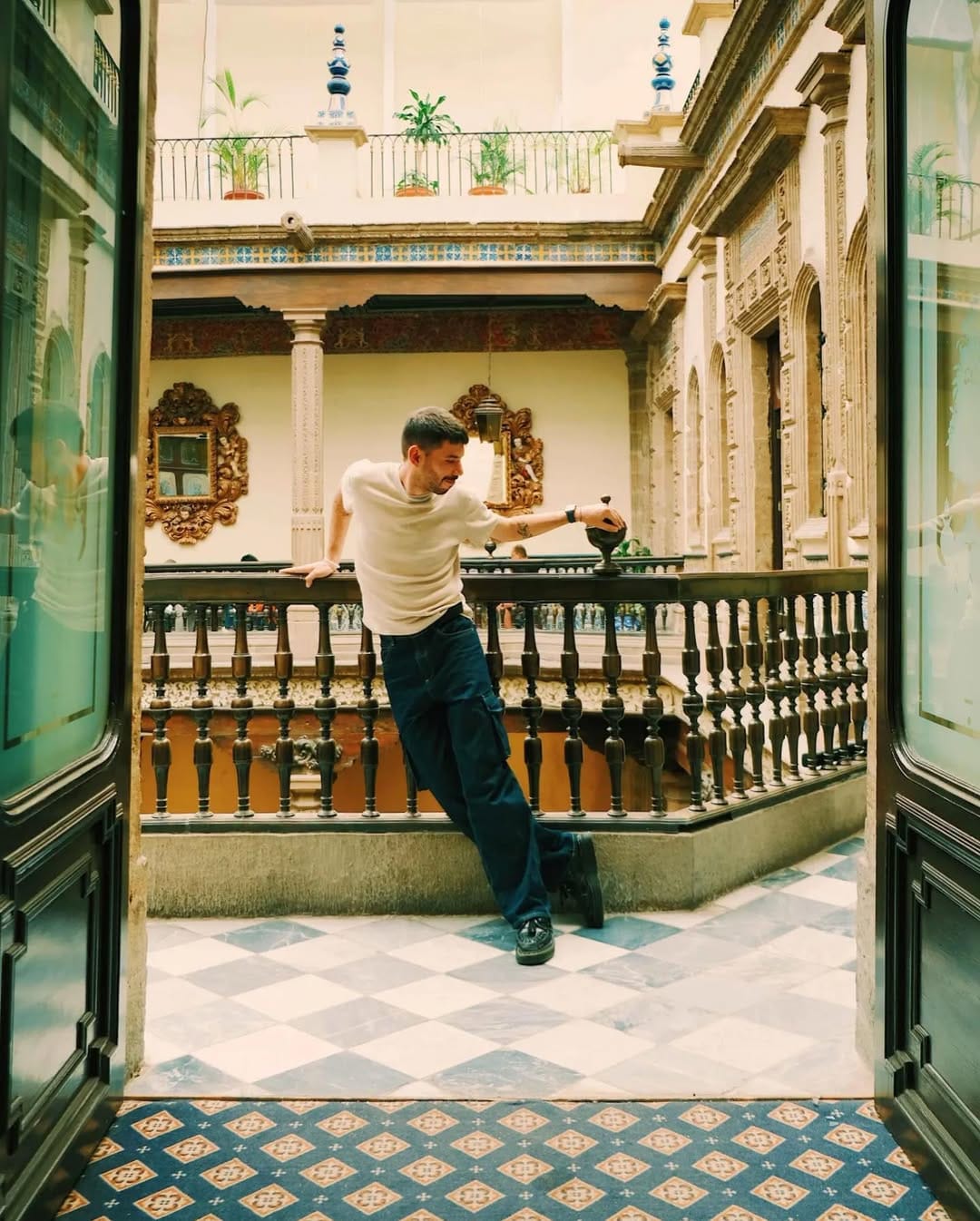 Post 10 by Gerardo Sandoval / Gess8 on Instagram (carousel)