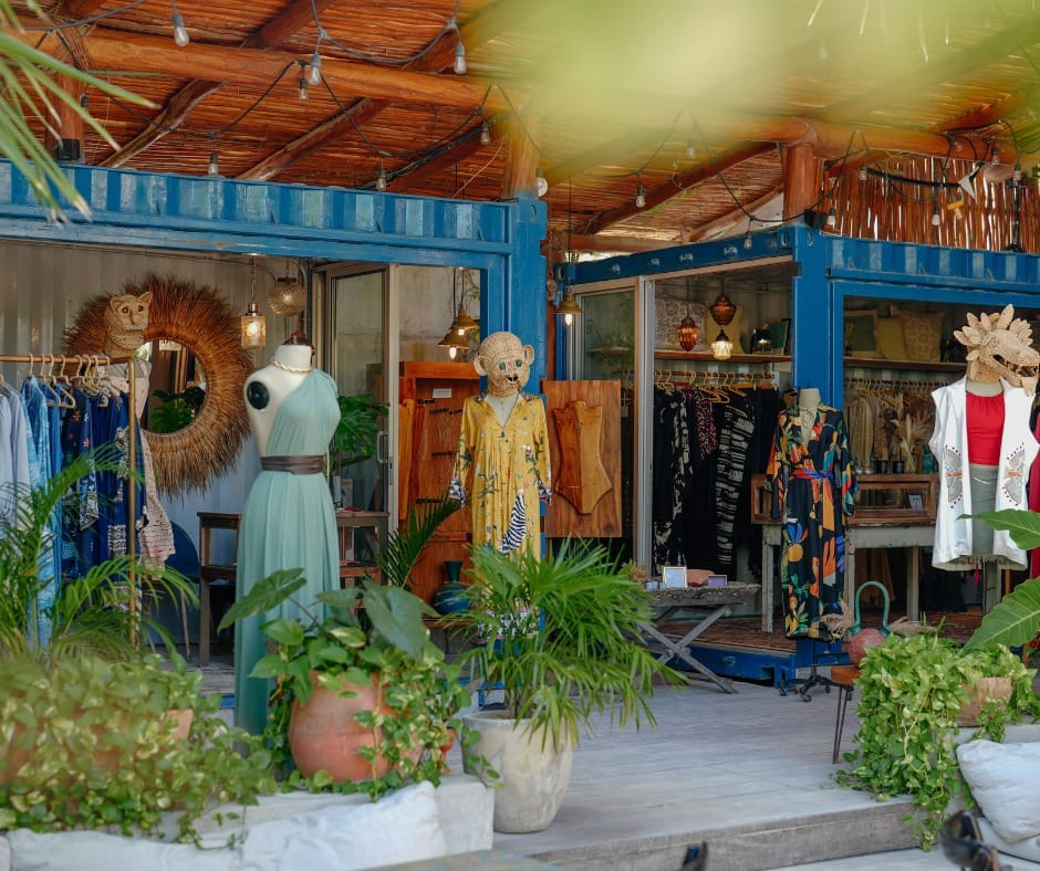 Post 4 by Le Bazaar Boutique Holbox on Instagram (carousel)