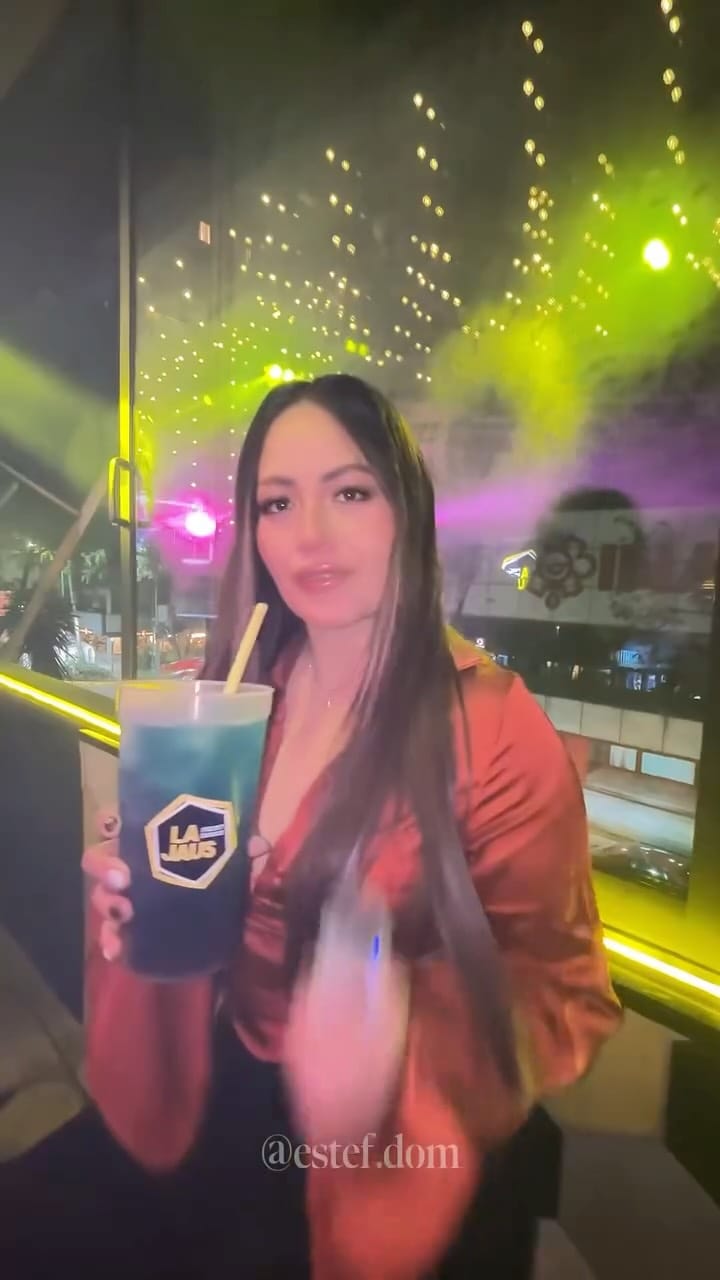 Post 2 by Estefani Dom ✨ on Instagram (video)