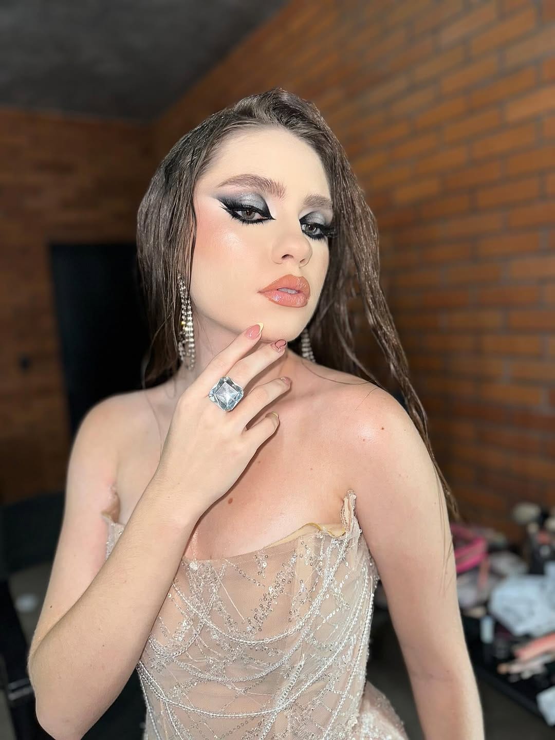 Post 7 by Nohemi Gaxiola Make Up Artist on Instagram (carousel)
