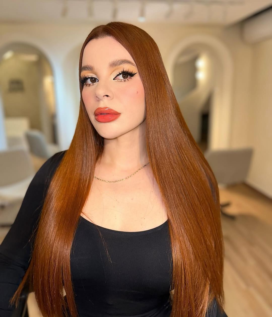 Post 3 by Nohemi Gaxiola Make Up Artist on Instagram (carousel)