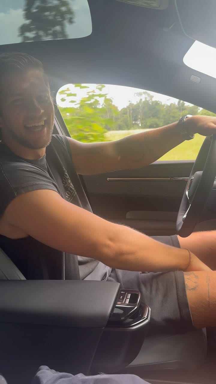 Post 8 by Leon on Instagram (video)