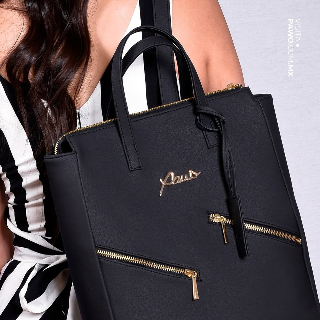 Post 3 by Pawo | Bolsas y accesorios on Instagram (image)