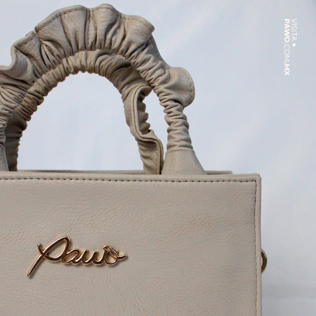 Post 9 by Pawo | Bolsas y accesorios on Instagram (image)
