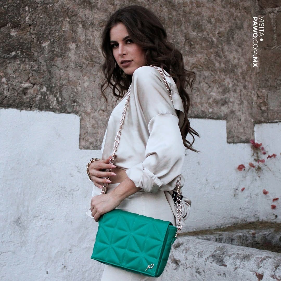 Post 10 by Pawo | Bolsas y accesorios on Instagram (image)