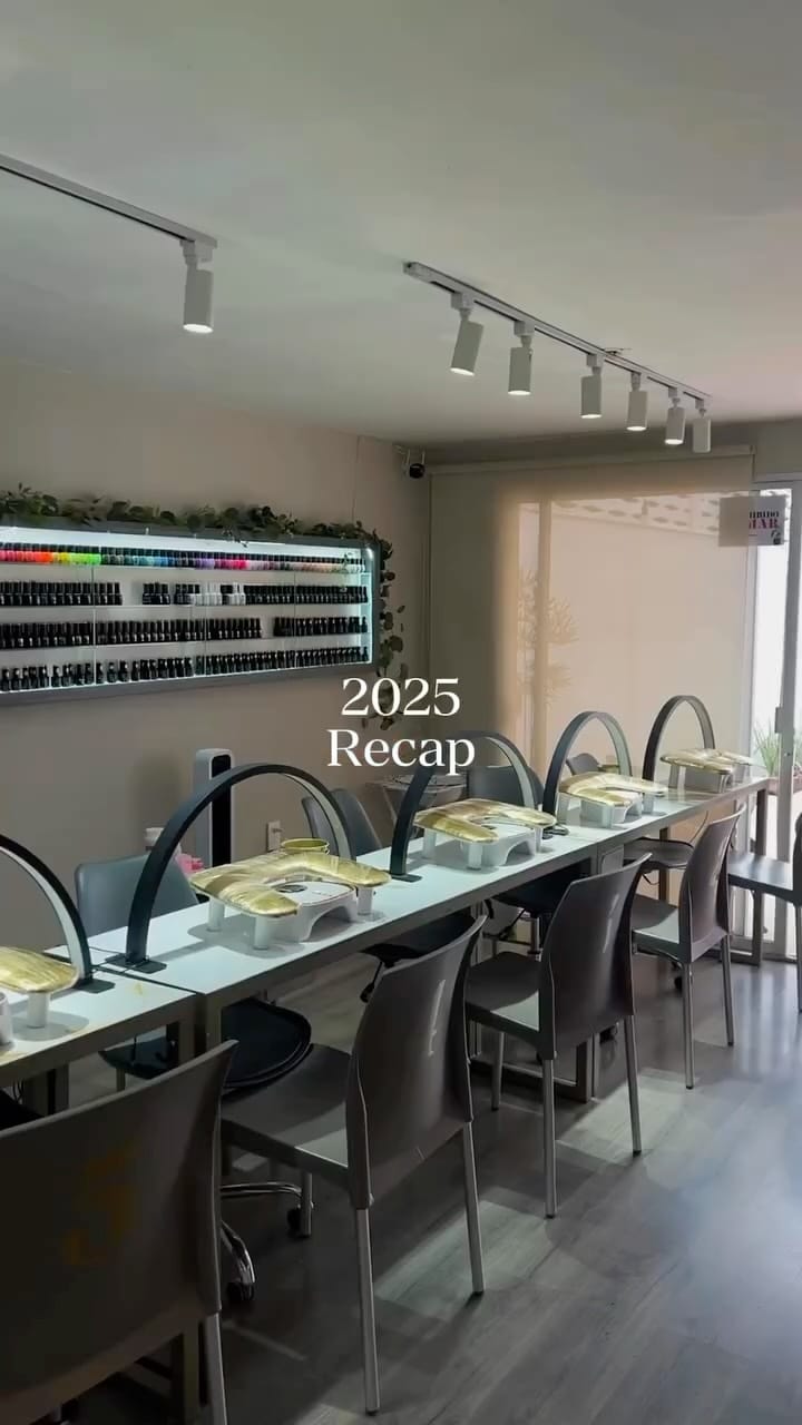 Post 2 by Unia Bonita on Instagram (video)