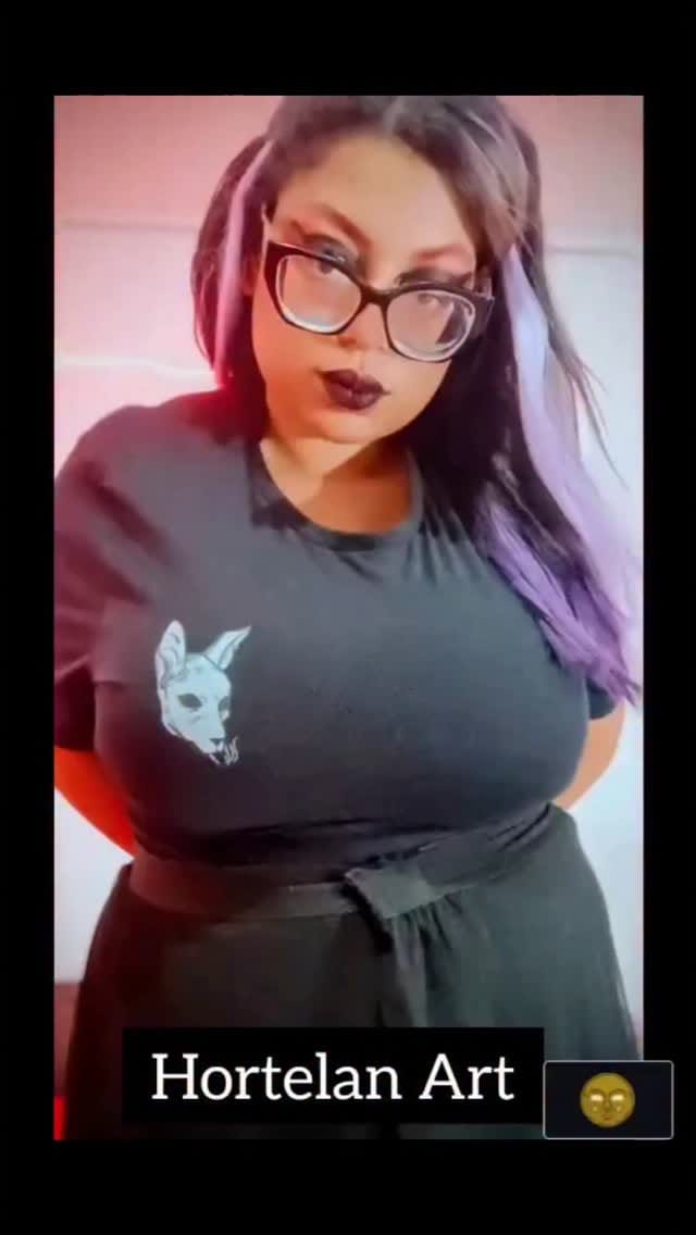 Post 4 by Denise Costa on Instagram (video)