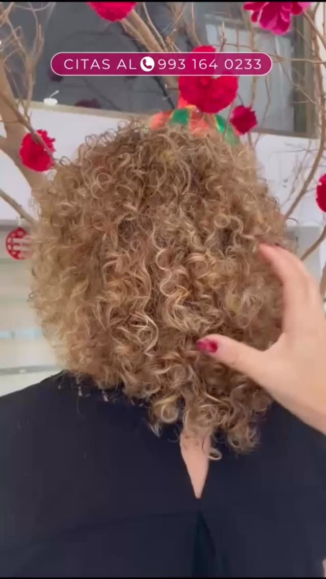 Post 3 by Wendy Probelleza on Instagram (video)