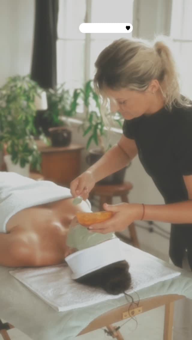 Post 6 by SALON 37 on Instagram (video)