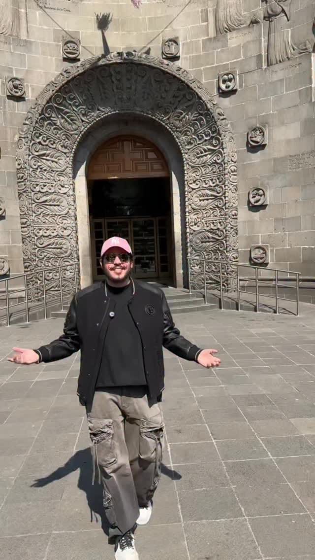 Post 1 by 𝑉𝑖𝑐𝑡𝑜𝑟 𝑅𝑜𝑗𝑎𝑠 on Instagram (video)
