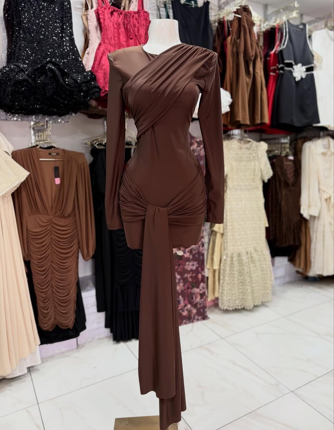 Post 8 by Saras clothes on Instagram (image)
