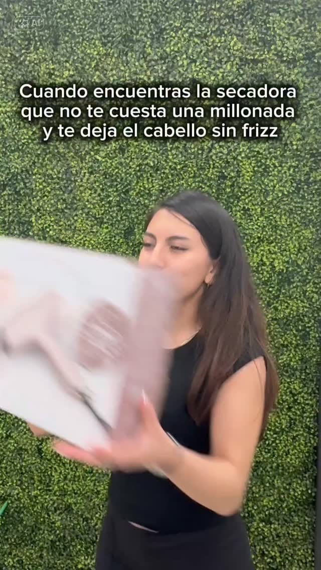 Post 7 by Conair México on Instagram (video)