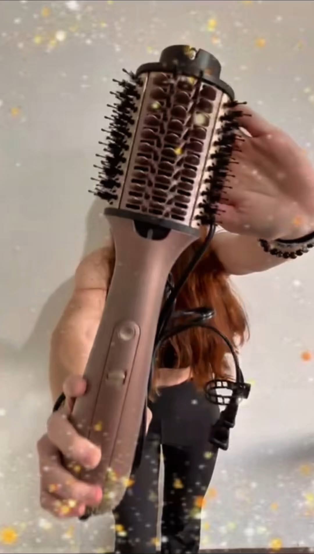 Post 6 by Conair México on Instagram (video)