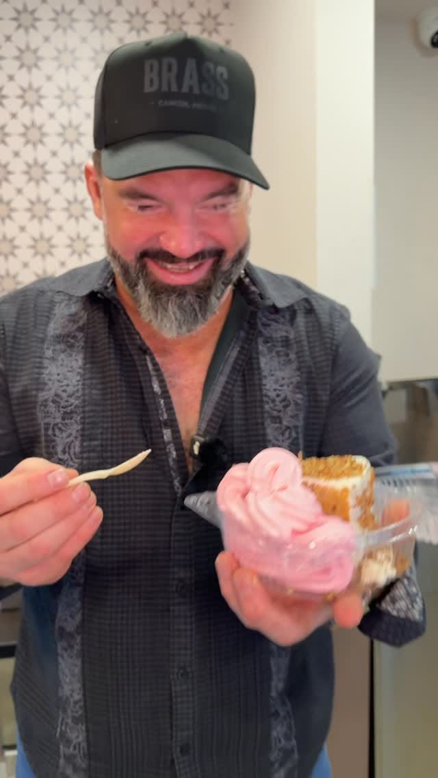 Post 7 by Happy Cake Cancún on Instagram (video)