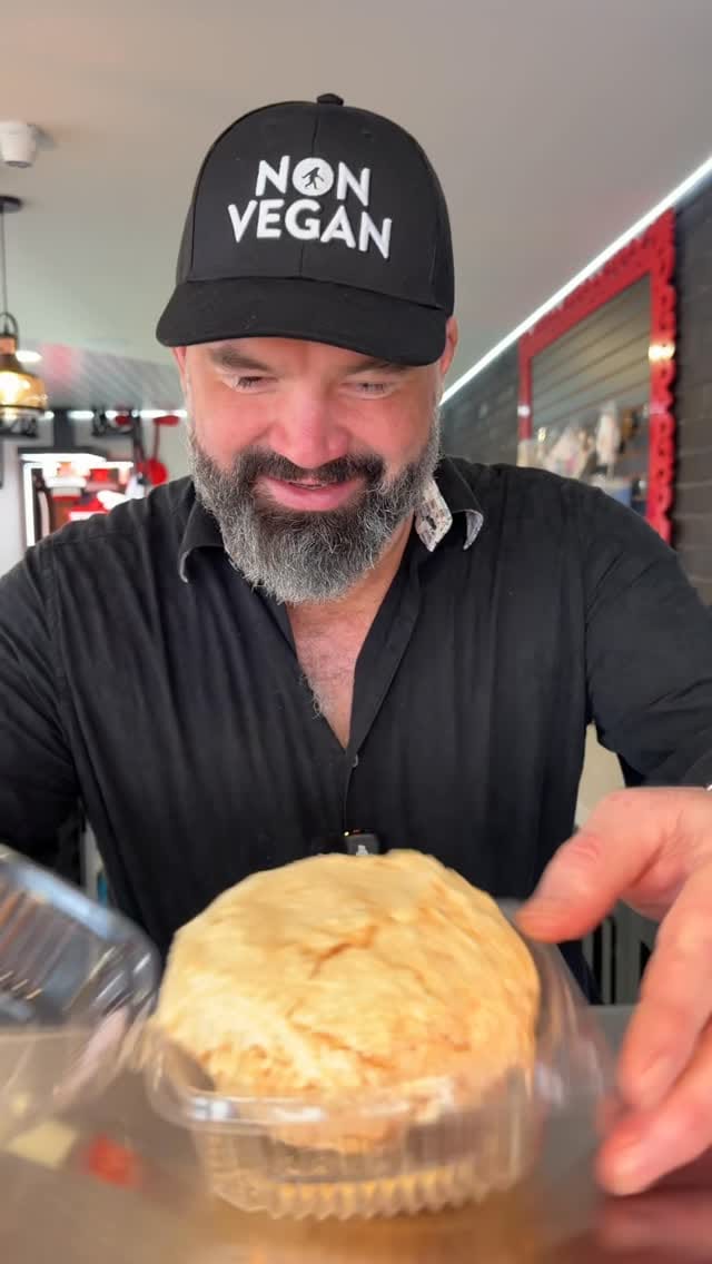 Post 1 by Happy Cake Cancún on Instagram (video)