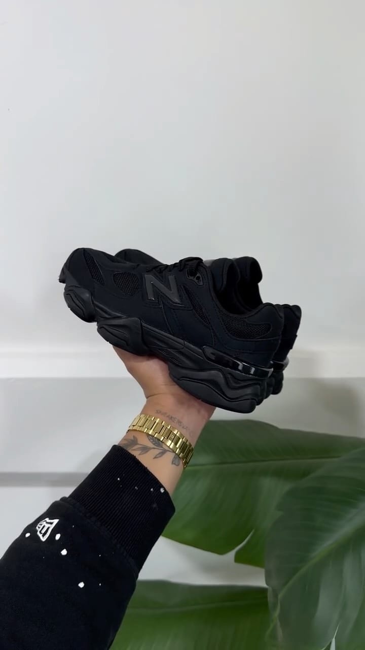 Post 8 by sneakersvand on Instagram (video)