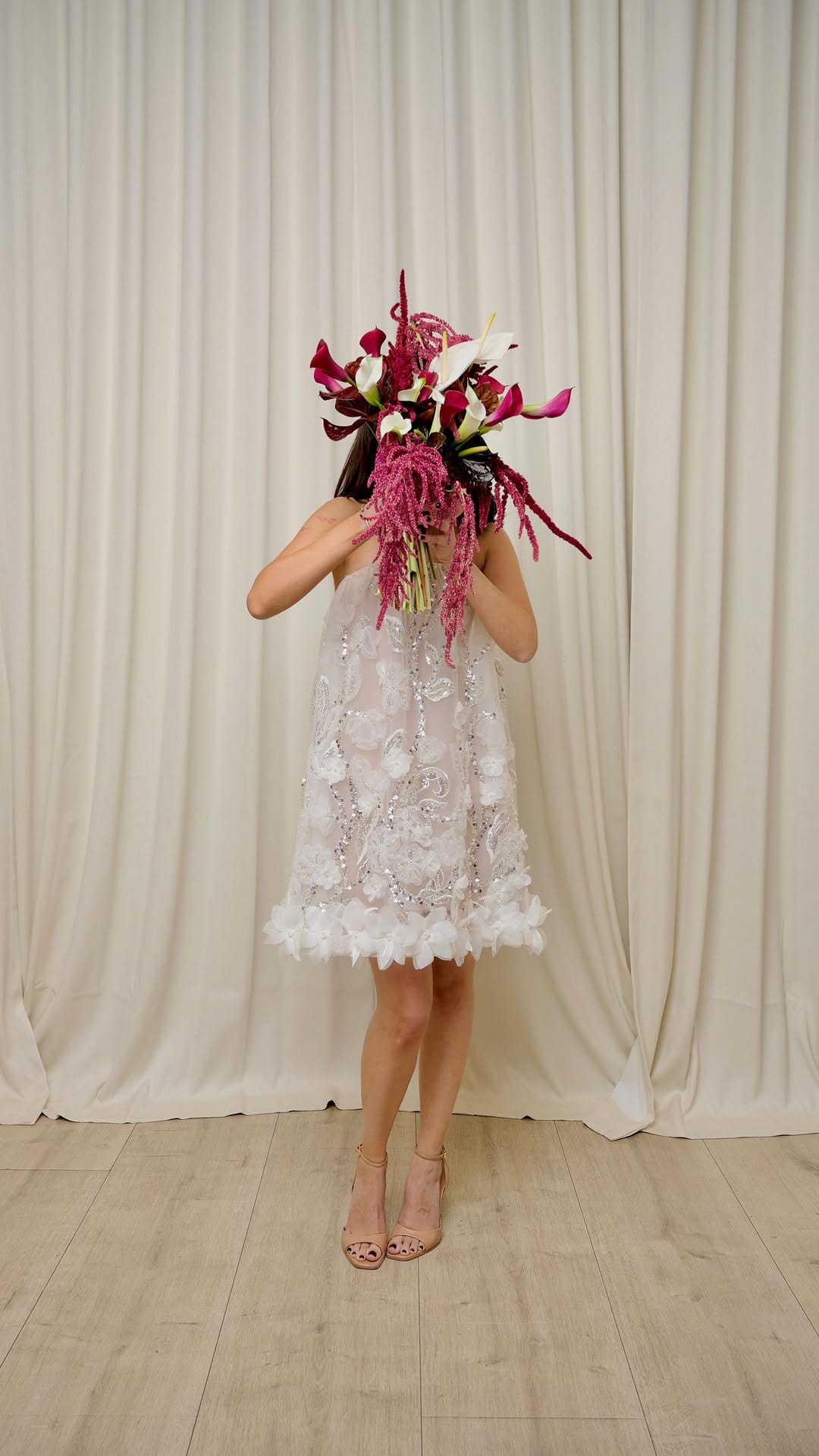 Post 10 by IИSOLITO — venta de vestidos on Instagram (video)