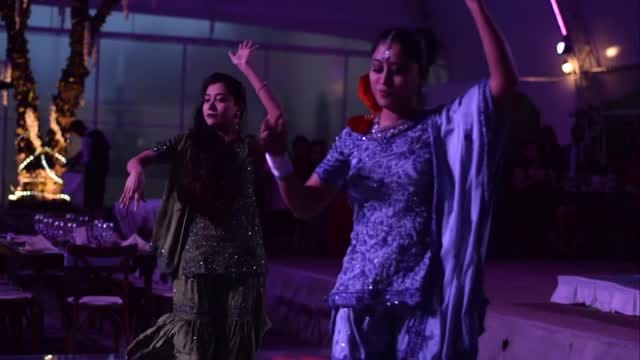 Post 5 by Nadia Hussain on Instagram (video)