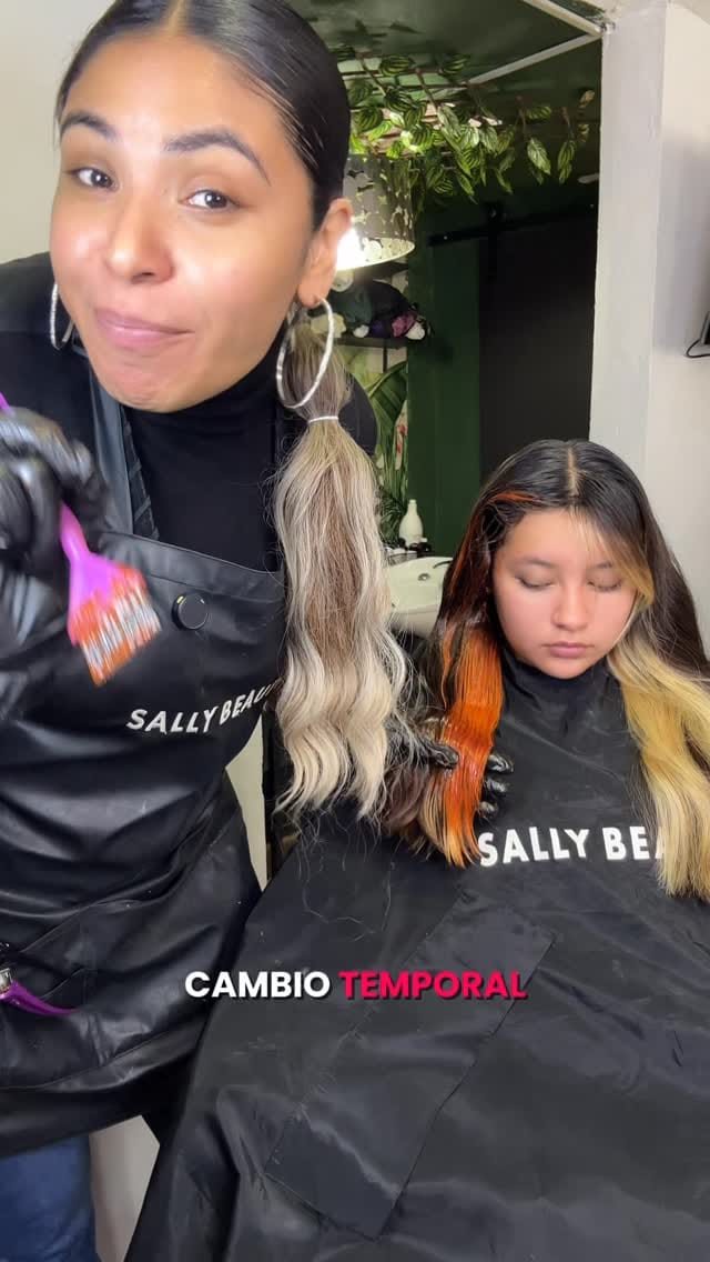 Post 2 by Mel melena on Instagram (video)