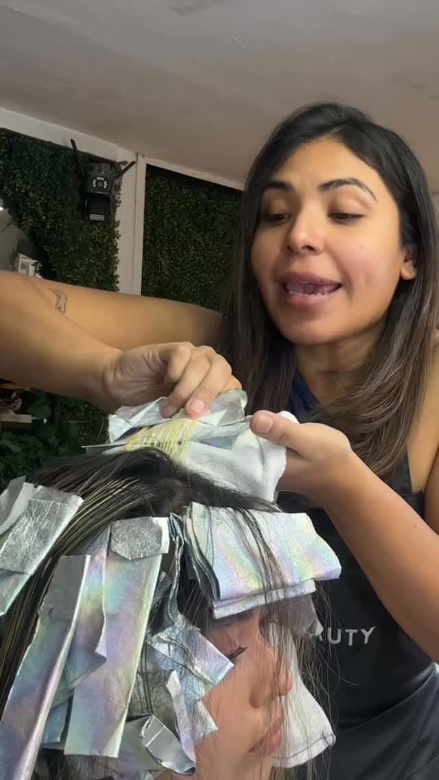 Post 4 by Mel melena on Instagram (video)