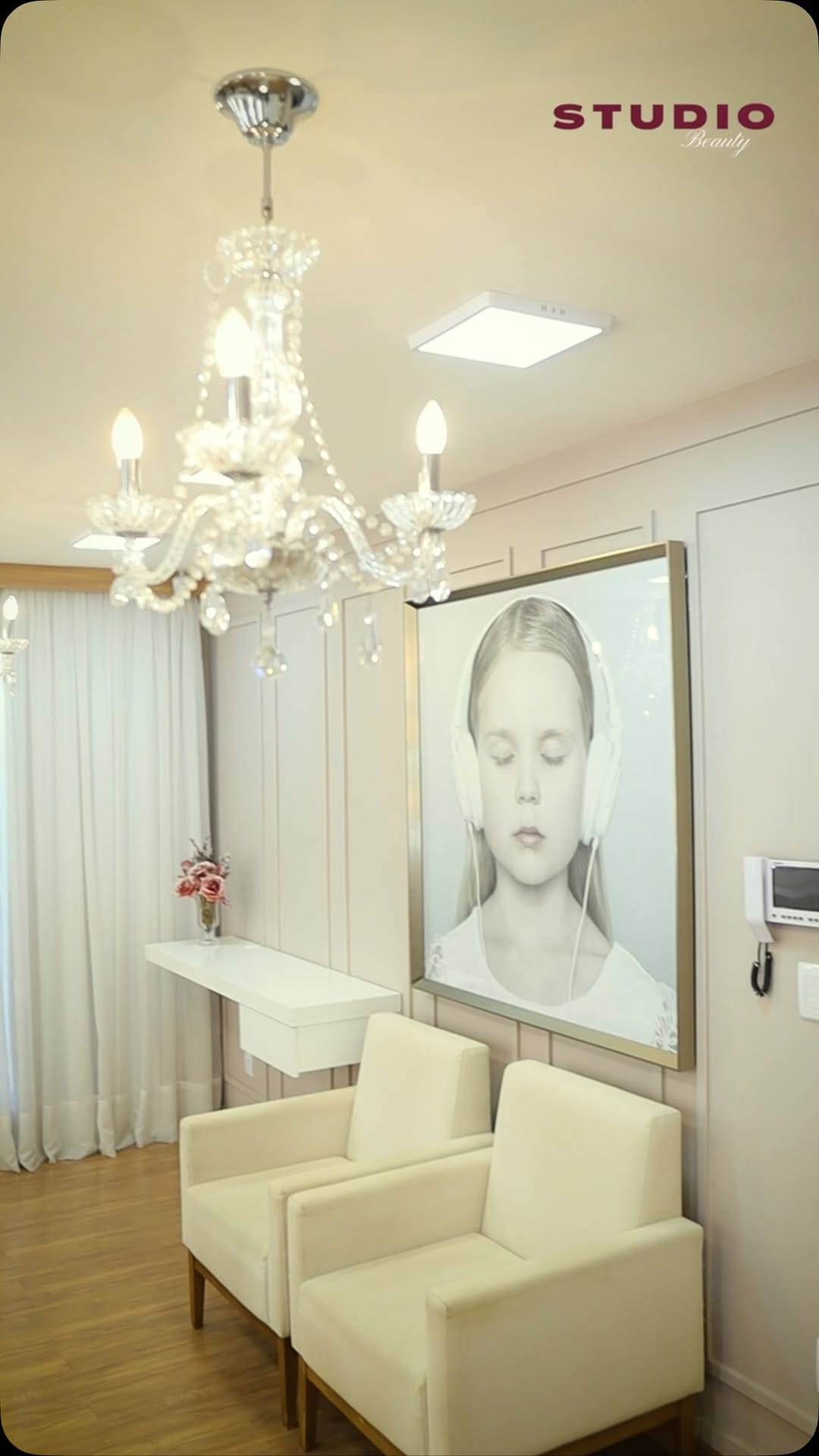 Post 8 by Studio Beauty on Instagram (video)