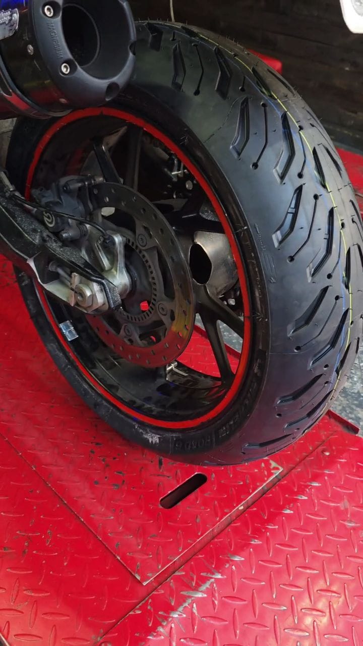 Post 3 by TodasLasLlantas.com | 🏍 on Instagram (video)