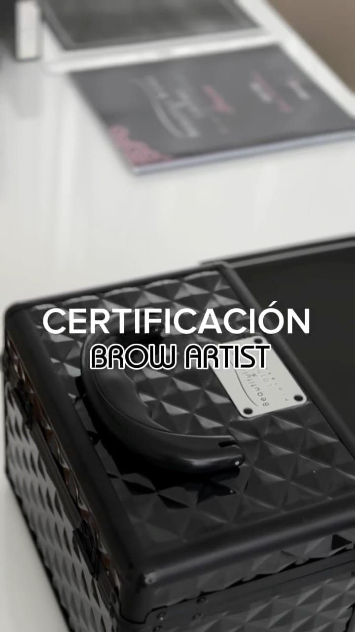 Post 10 by Beautiful Brows & Lashes MX on Instagram (video)