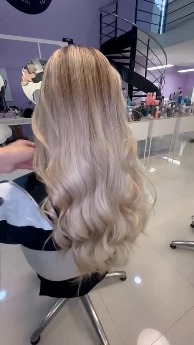 Post 8 by Oh My Cut! Roma on Instagram (video)