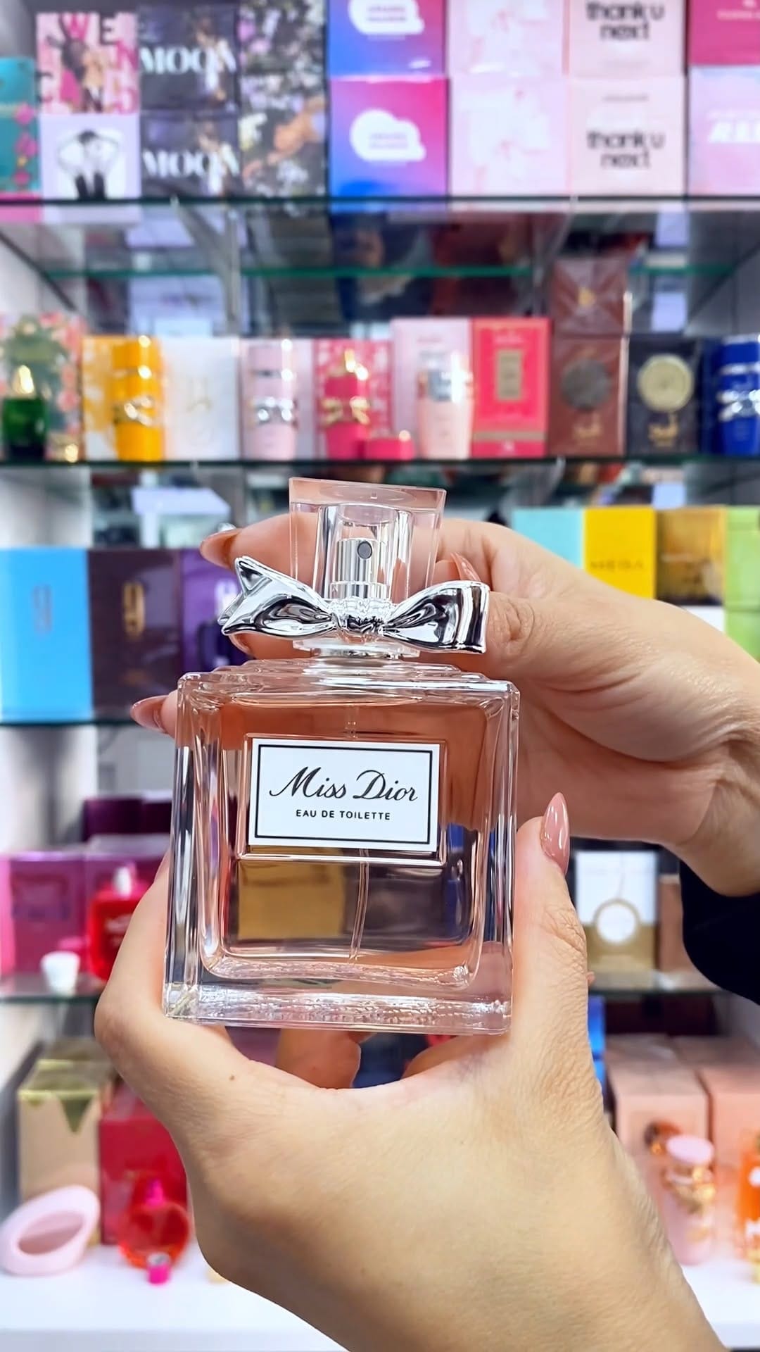 Post 9 by Magna Perfumes on Instagram (video)