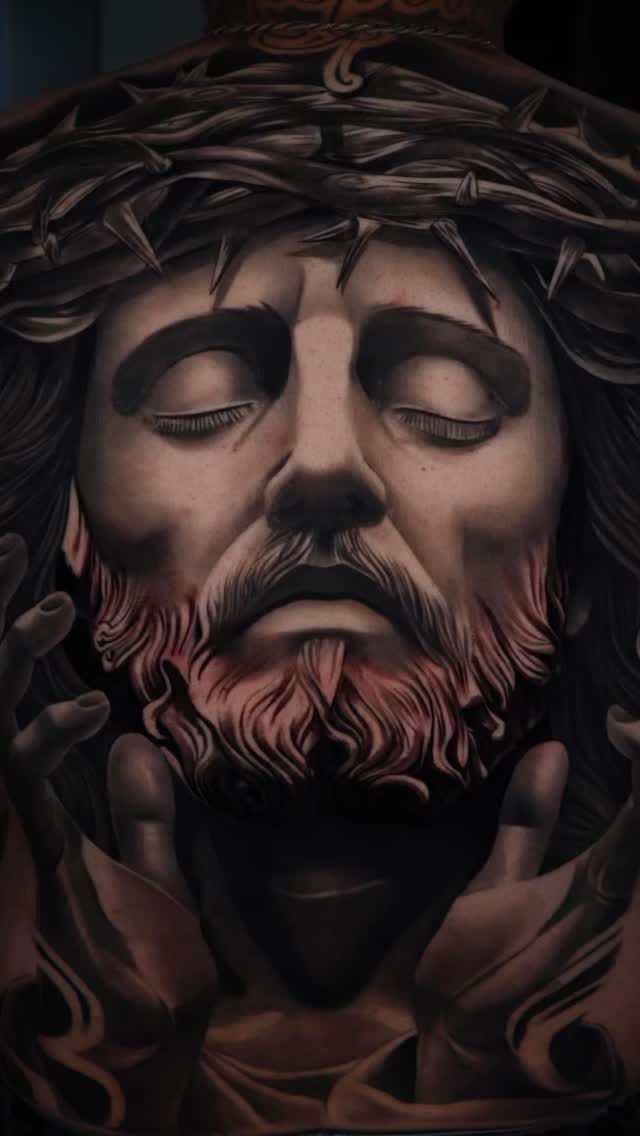 Post 1 by Adrian Sánchez Tatuador on Instagram (video)