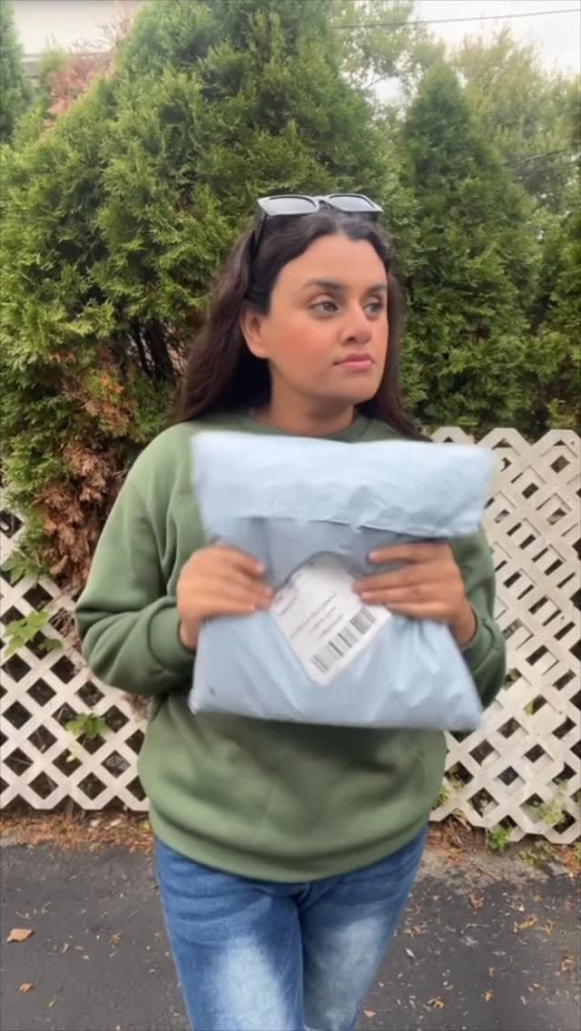 Post 3 by Lupita Zamora on Instagram (video)
