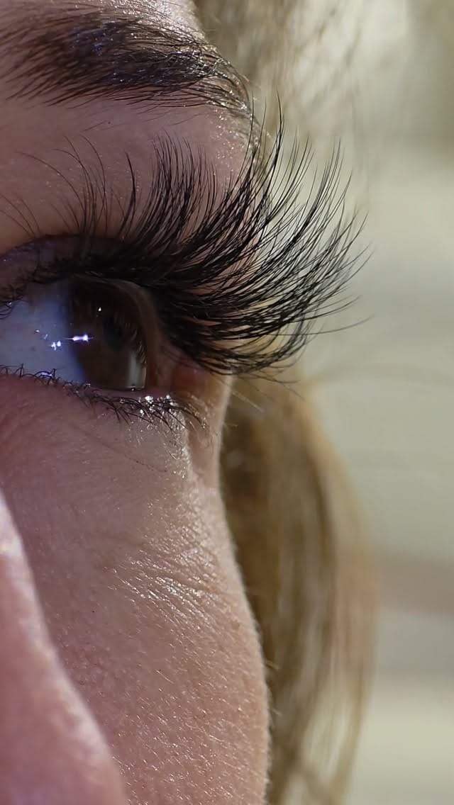 Post 3 by Posh Nail & Beauty Salon on Instagram (video)