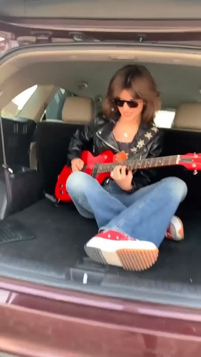 Post 4 by Frank Optik on Instagram (video)