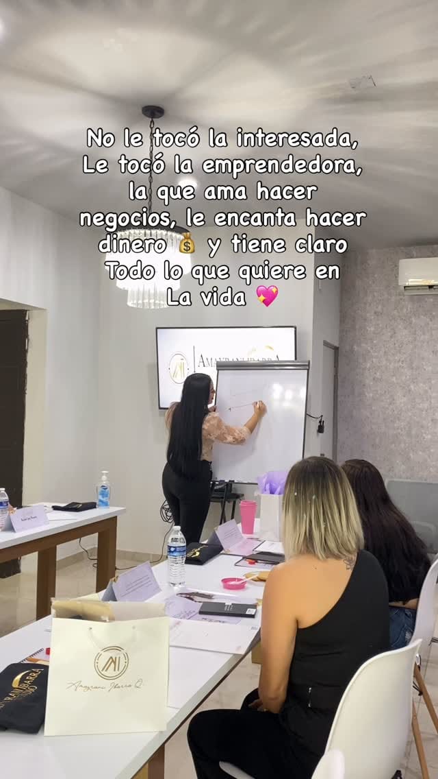 Post 6 by Amayrani Ibarra on Instagram (video)