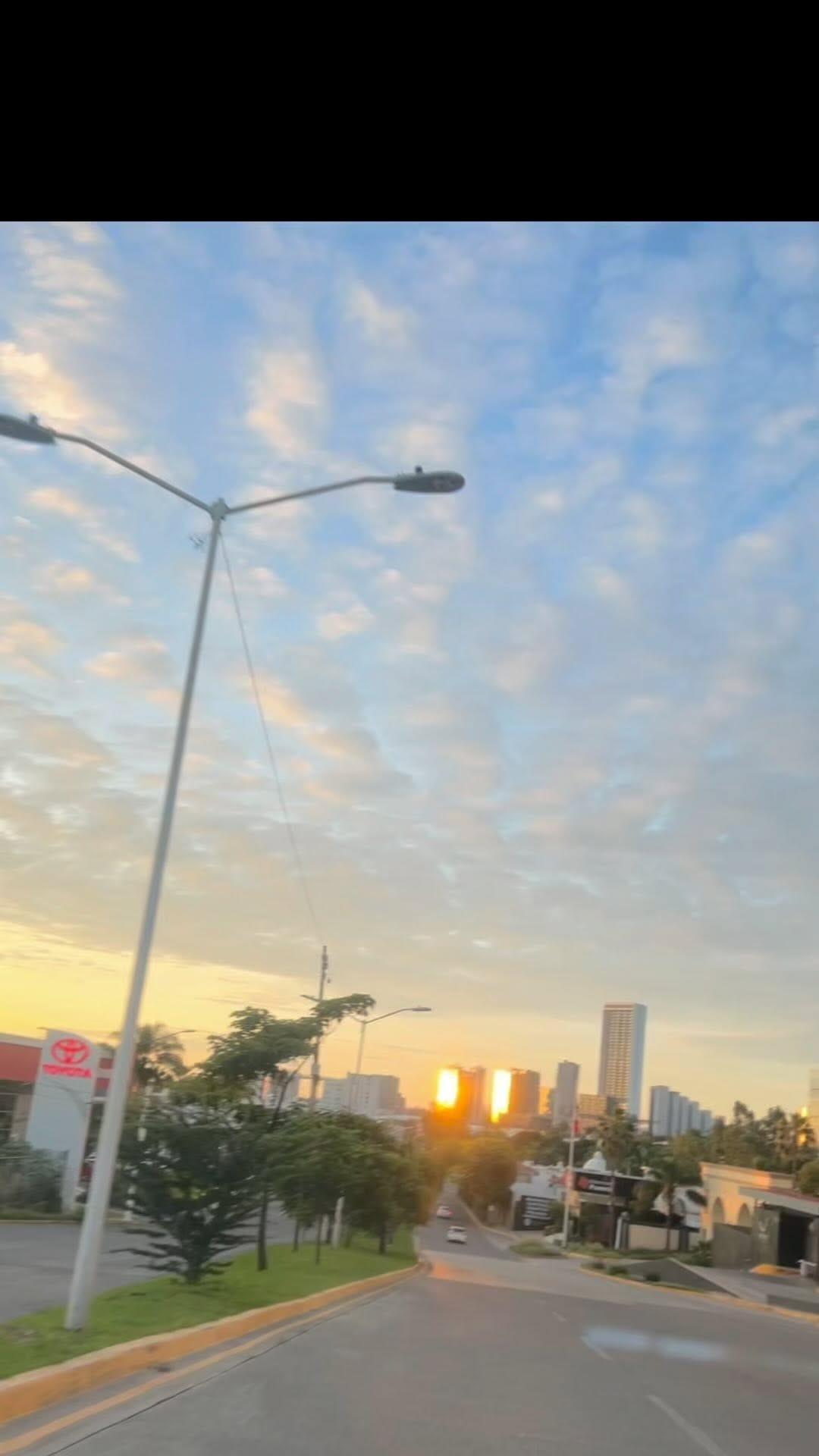 Post 2 by Lizeth Corral on Instagram (video)