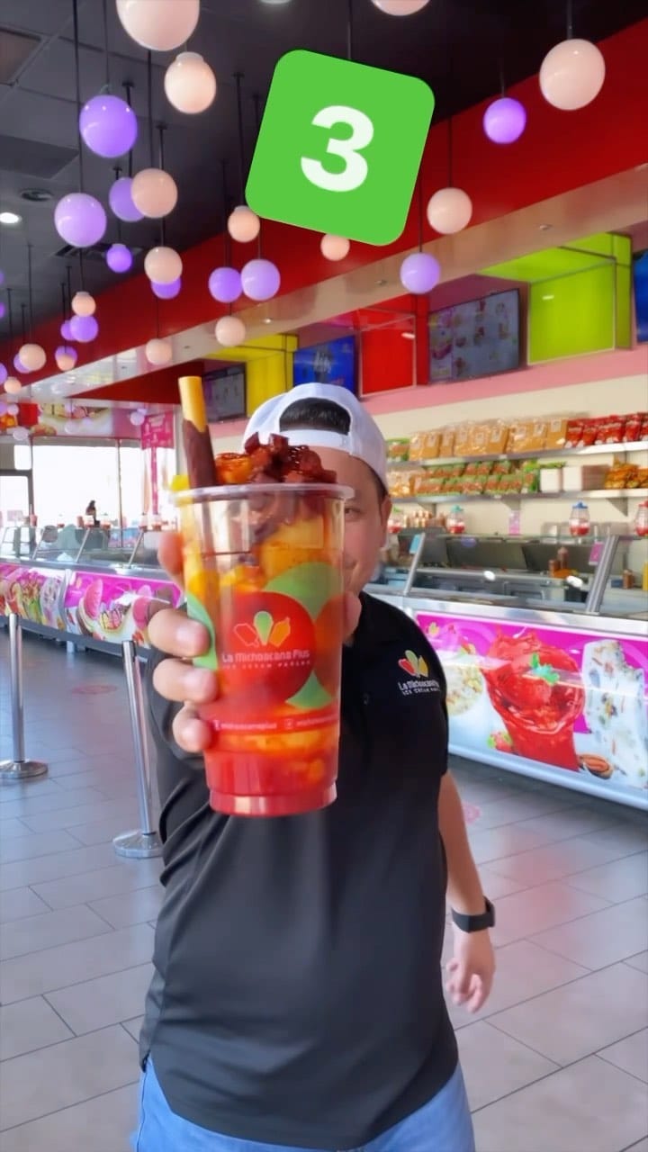 Post 9 by #lamichoacanaplus on Instagram (video)