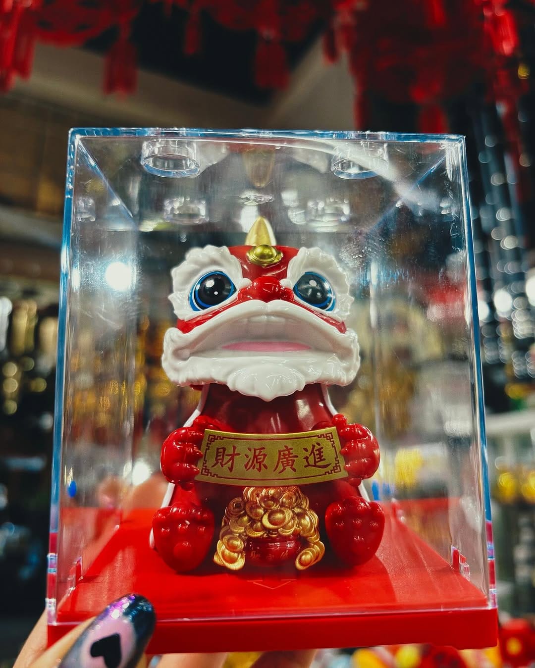Post 3 by Wang Wang on Instagram (carousel)