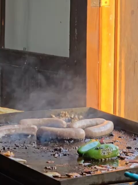 Post 9 by Simply Sausages México on Instagram (carousel)