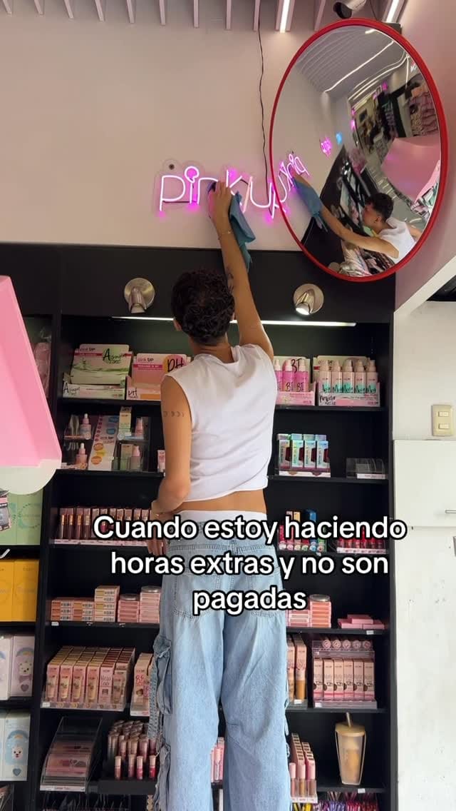 Post 9 by Stefano makeup on Instagram (video)