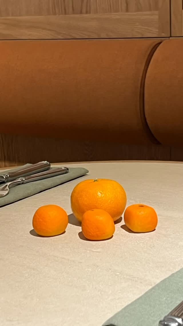 Post 2 by LEONIDAS MOSCOW on Instagram (video)