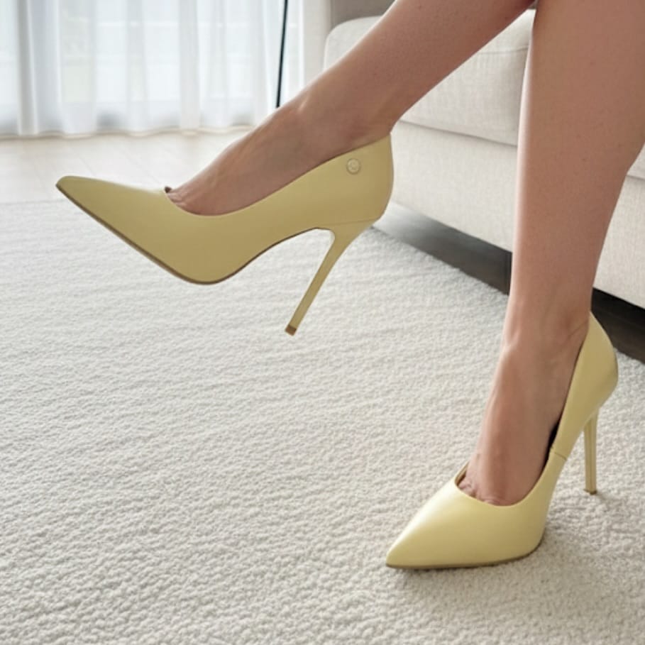 Post 9 by Cereja Rosa Sapatos Feminino on Instagram (carousel)