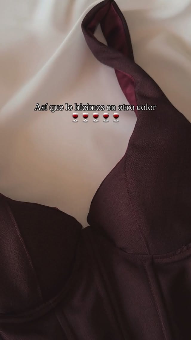 Post 3 by 𝗖𝗔𝗥𝗠𝗘𝗦𝗦𝗜𝗘 on Instagram (video)