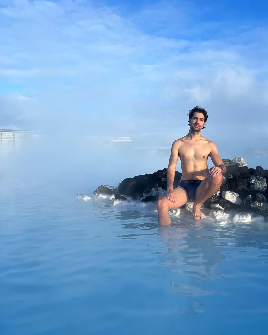 Post 9 by Dr. Rafael Abud on Instagram (carousel)