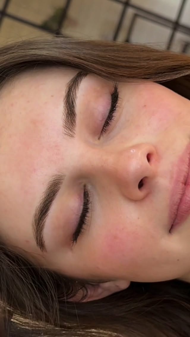 Post 4 by Alixandria Capparelli on Instagram (video)