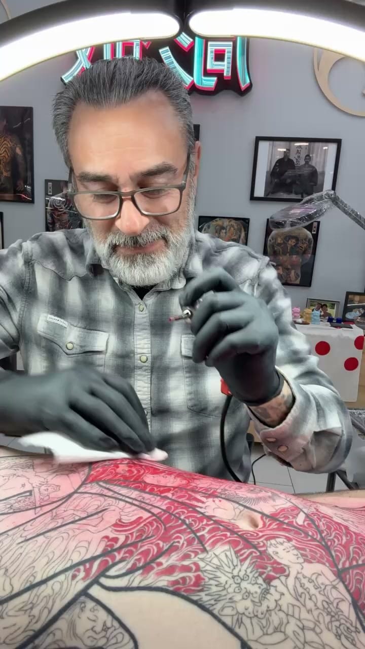 Post 1 by Rueben Kayden on Instagram (video)