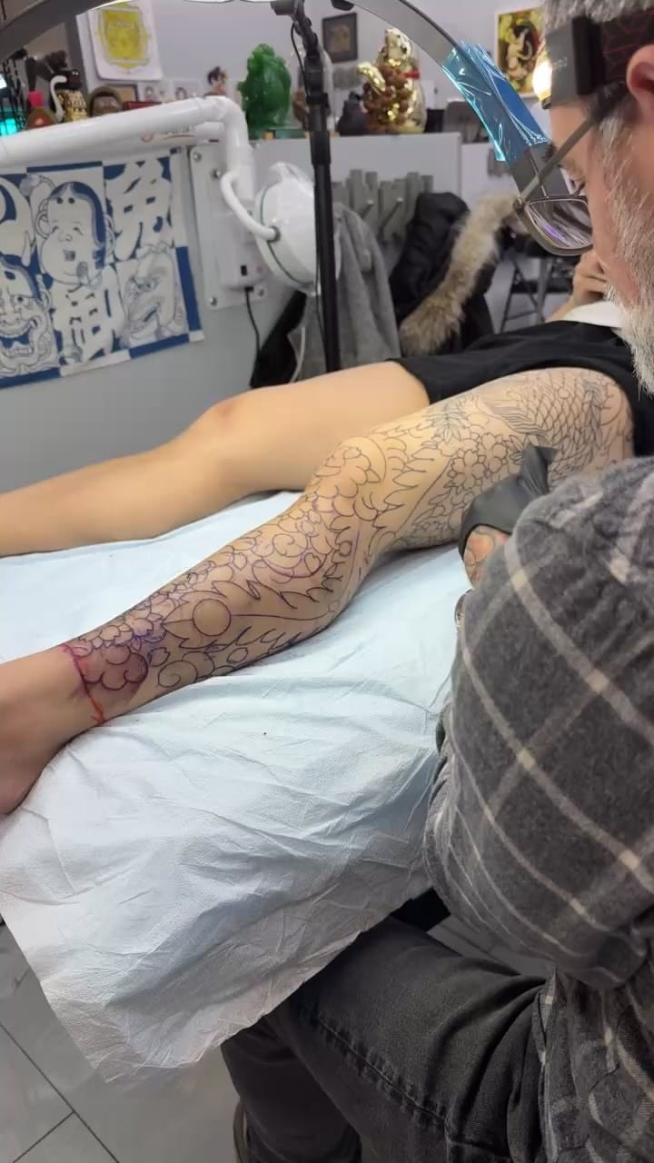 Post 7 by Rueben Kayden on Instagram (video)