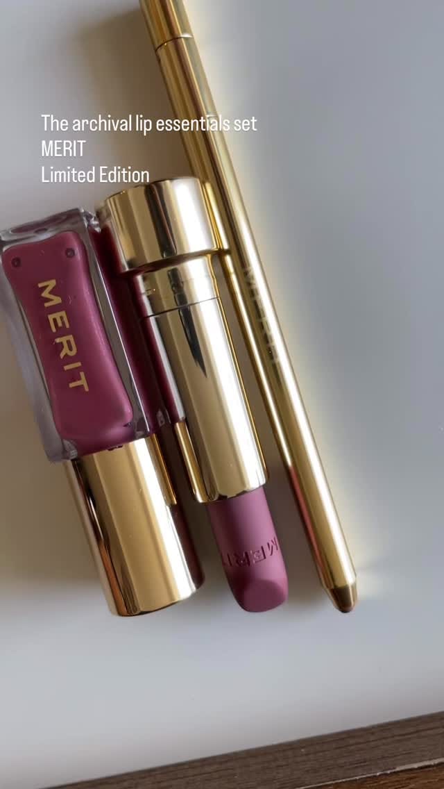 Post 5 by Eme Cosmetics (makeup) on Instagram (video)