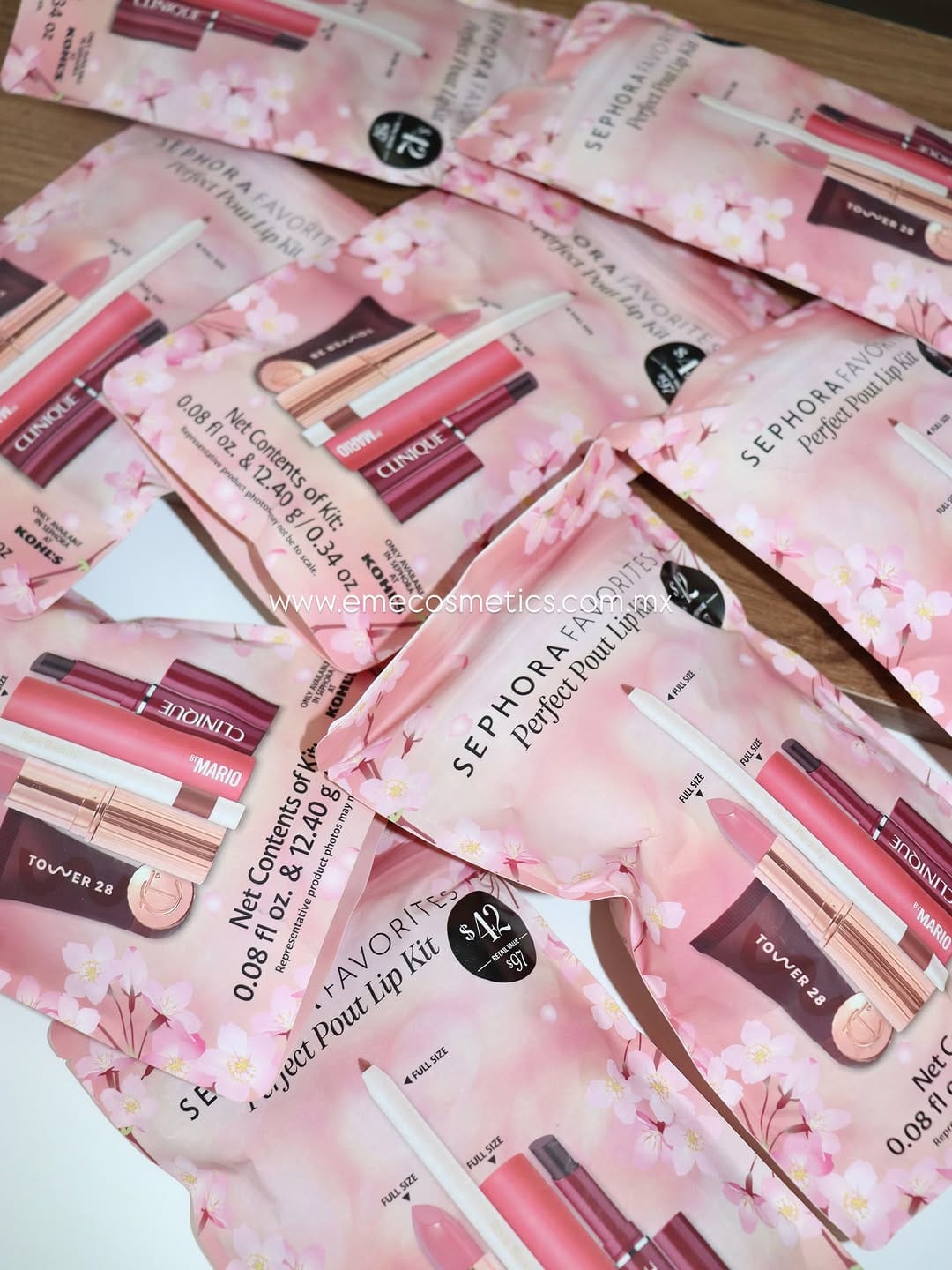 Post 7 by Eme Cosmetics (makeup) on Instagram (carousel)