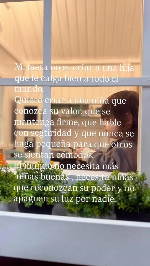 Post 8 by Nat_waltero on Instagram (video)