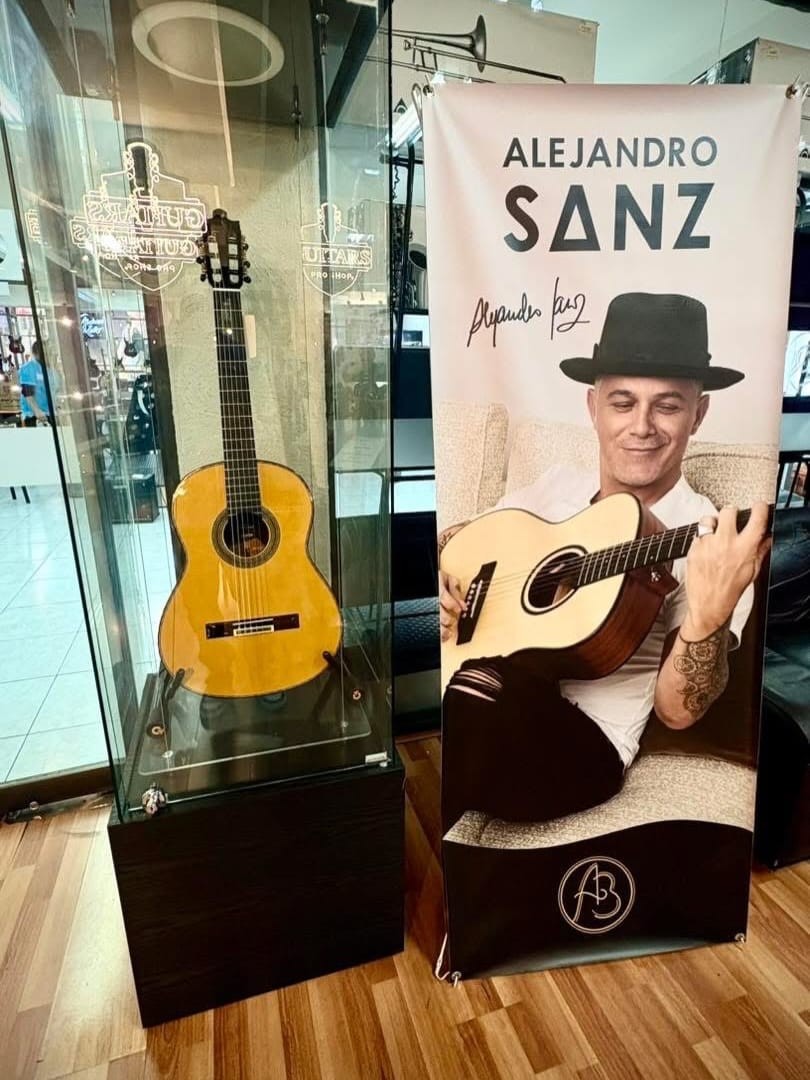 Post 2 by Music Club Stores Oficial on Instagram (carousel)